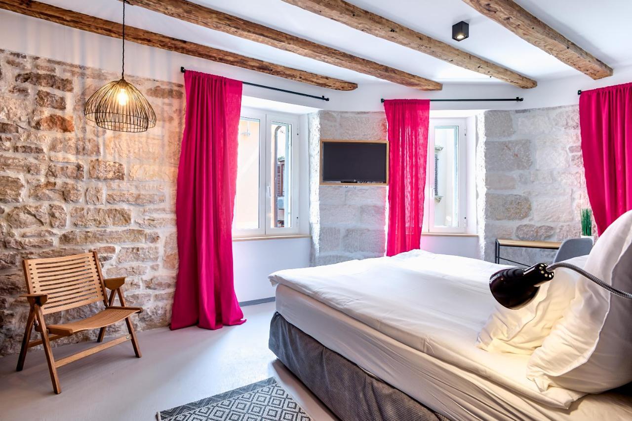Bed and Breakfast Nars Ровинь Экстерьер фото